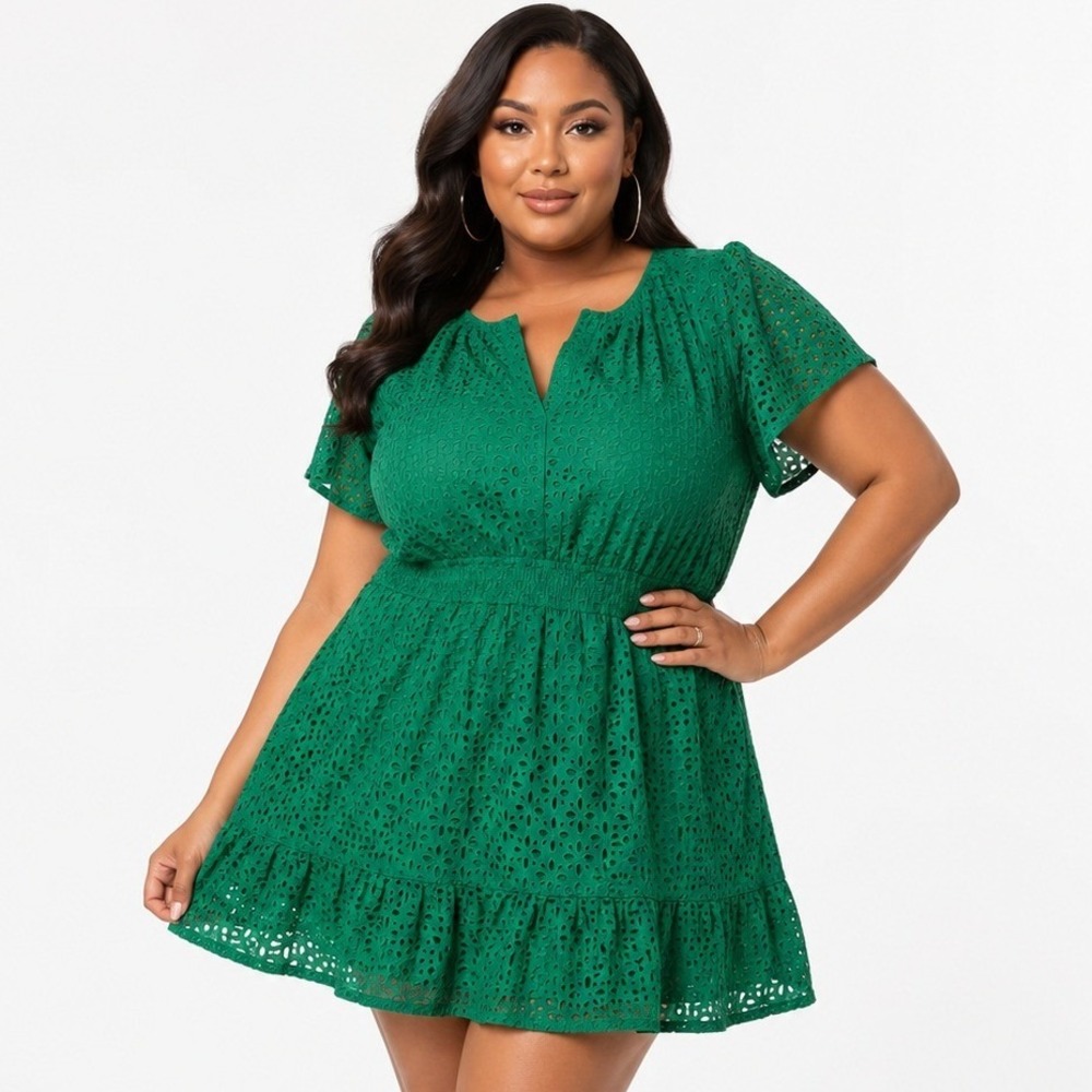 Daniel Rainn Green Eyelet Tiered Mini Dress Short Sleeve Smocked Waist 3X NWT